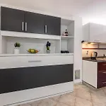 Gorgeous Apartment In Pavicini With Kitchen