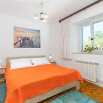 Pet Friendly Apartment In Zambratija With Wifi
