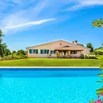 Pet Friendly Home In Rovinj With Kitchen