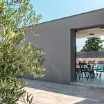 Nice Home In Fazana With House Sea View