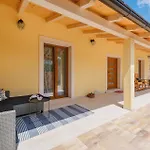 Lovely Home In Svetvincenat With Jacuzzi