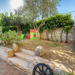 Awesome Home In Vodnjan With Jacuzzi