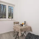 4 Bedroom Beautiful Home In Veprinac
