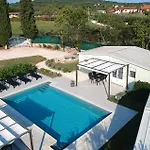 Stunning Home In Rovinj With Wifi