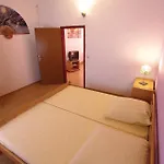 Lovely Apartment In Pula With Wifi