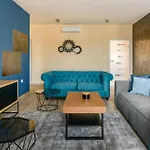 Nice Home In Liznjan With Outdoor Swimming Pool
