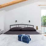 Beautiful Home In Krnicari With Wifi