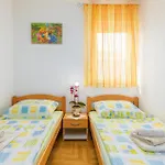Lovely Apartment In Fazana With Kitchen