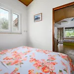 Cozy Home In Rovinj With Outdoor Swimming Pool