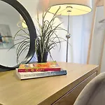 Eximius Apartment