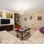 Nice Home In Vizinada With Wifi