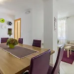 4 Bedroom Beautiful Home In Labin