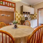 3 Bedroom Cozy Apartment In Banjole