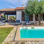 Awesome Home In Pula With Outdoor Swimming Pool