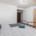 Amazing Home In Modrusani With Wifi