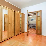 Awesome Home In Svetvincenat With Kitchen