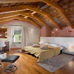 Beautiful Home In Matohanci With Kitchen