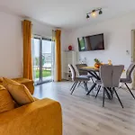 2 Bedroom Beautiful Home In Peroj
