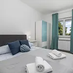 Nice Apartment In Veprinac With House Sea View