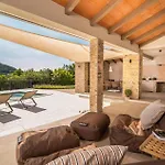 Villa Matani