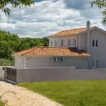Villa Leon