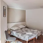4 Bedroom Stunning Home In Medulin