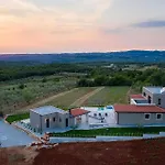 Villa Lukas Markovici