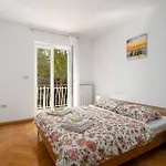 House Roberta