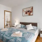 House Roberta