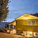 Awesome Home In Pavicini With Sauna