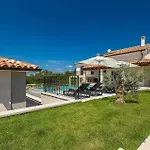 Villa La Fierra