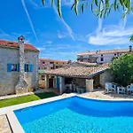 Villa Lui