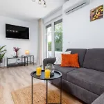 Amazing Apartment In Rovinj With Kitchen