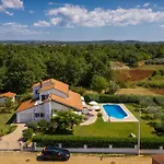 Villa Basic
