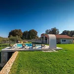 Villa Dioniz