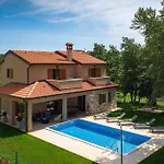 Villa Brih III