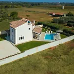Villa Magica