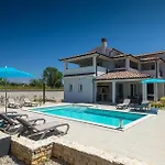 Villa Dream House