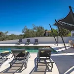 Villa Tata
