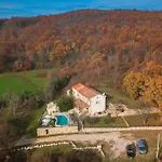 Villa Octingenti