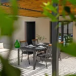 Villa Lakora