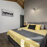Villa Acorn