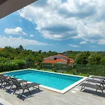 Villa Fiolla