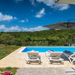 Villa Laura Ripenda