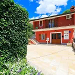 Villa Anelia