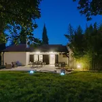 Villa Aavaas