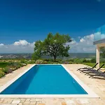 Villa Azzurro