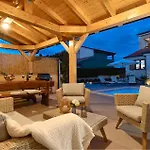 Villa Aurora