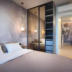 All Seasons Luxury Apartments