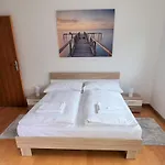 Apartmani Sunce I More